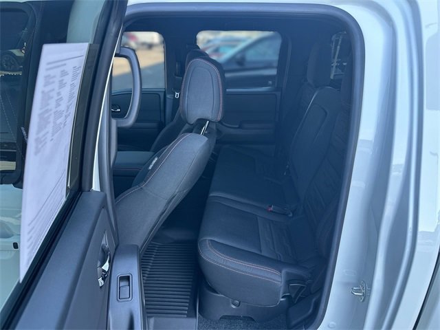 Used 2024 Nissan Frontier PRO-4X w/ Pro Convenience Package image 23