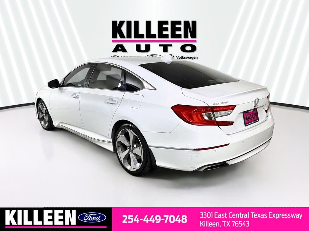 Used 2018 Honda Accord Touring image 6