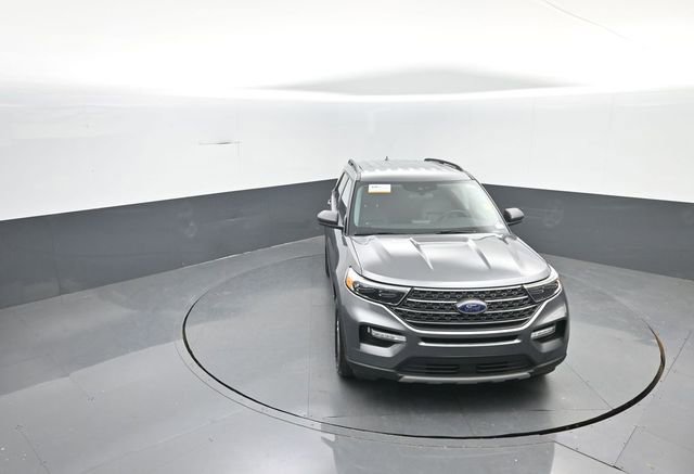 Certified 2022 Ford Explorer XLT w/ Equipment Group 202A image 20