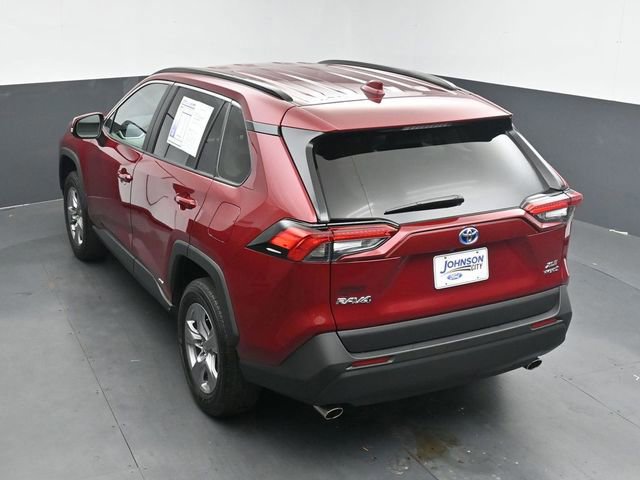 Used 2024 Toyota RAV4 XLE AWD/4WD image 8