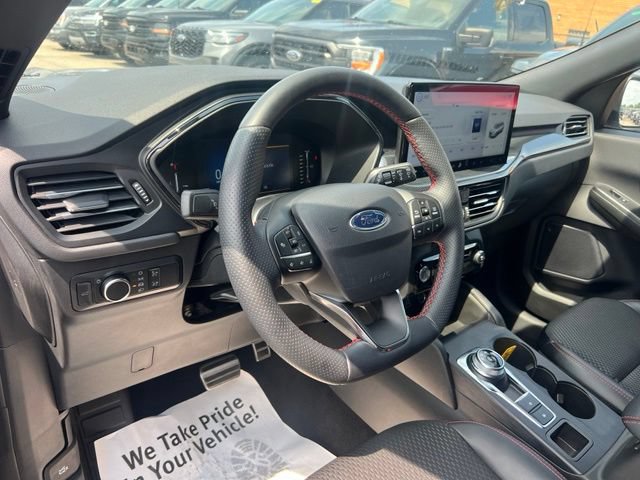 Certified 2024 Ford Escape ST-Line w/ Tech Pack #1 AWD/4WD image 7