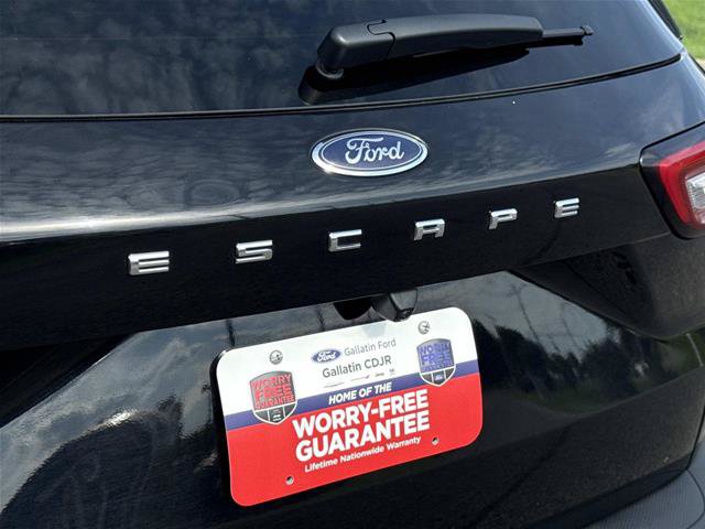 Certified 2025 Ford Escape ST-Line FWD image 10