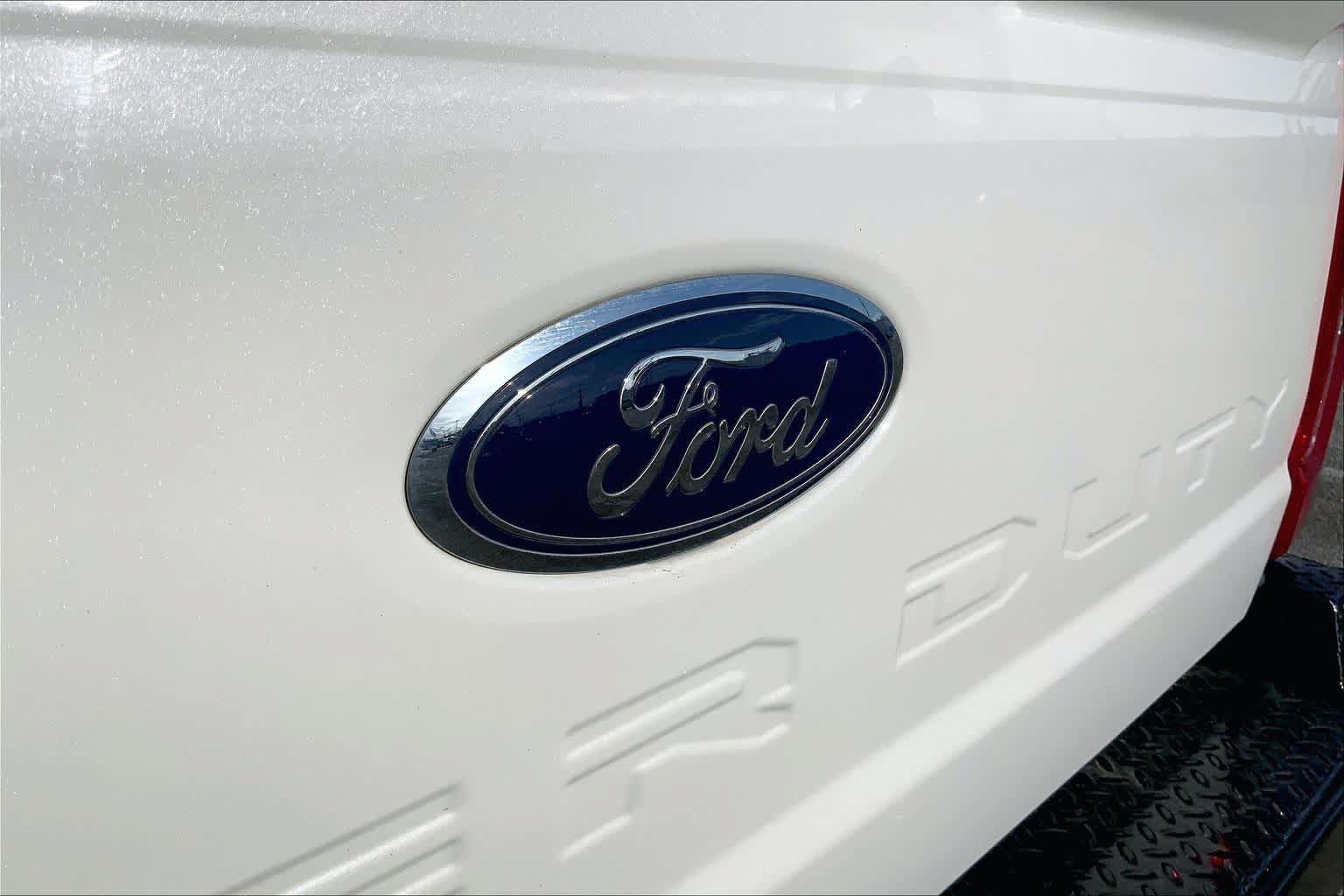 Certified 2024 Ford F250 Lariat w/ Sport Appearance Package AWD/4WD image 10