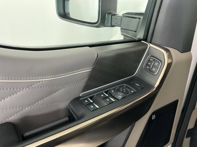 Certified 2026 Ford F450 Platinum w/ Platinum Plus Package AWD/4WD image 17