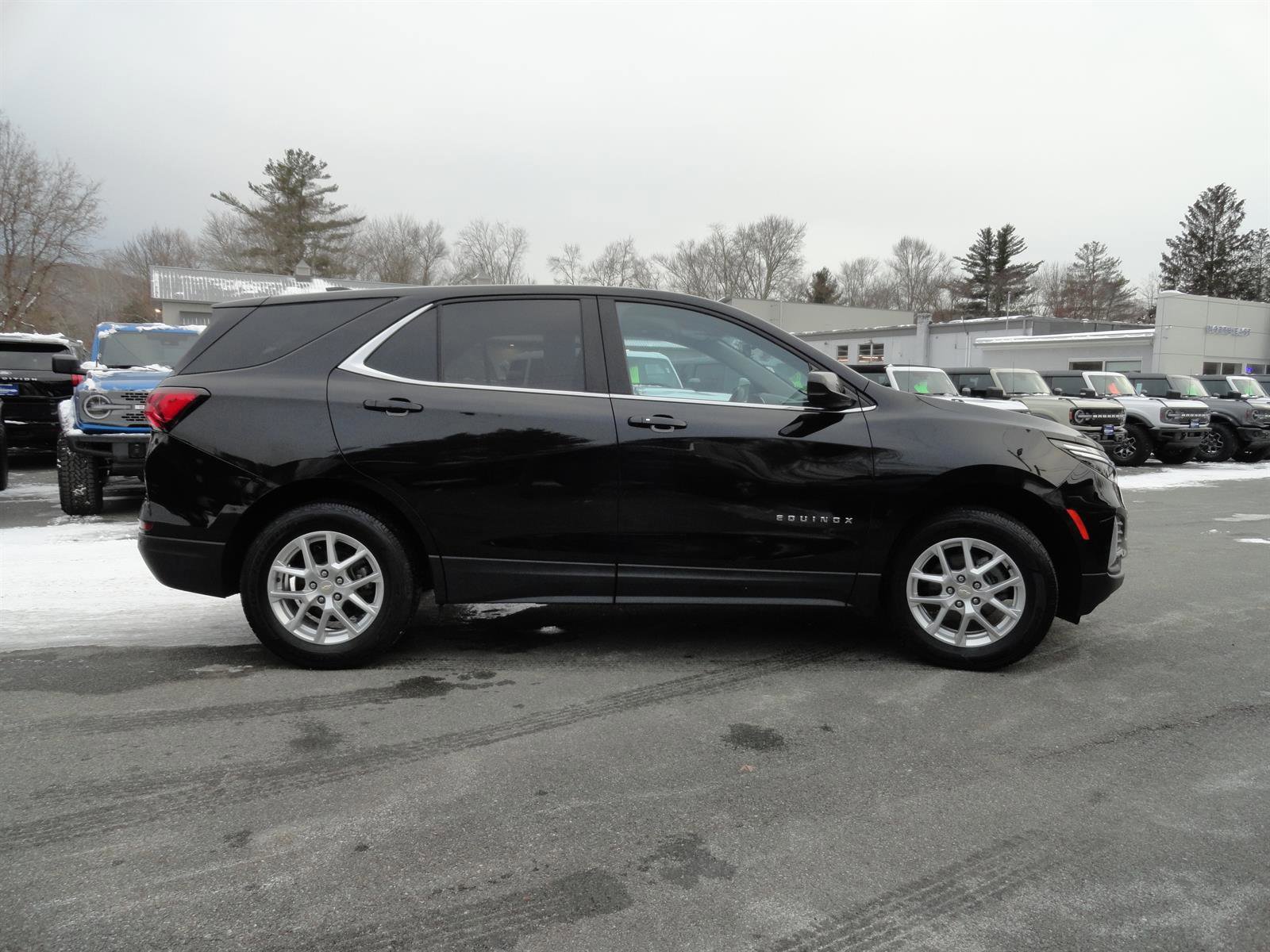 Used 2023 Chevrolet Equinox LT image 6