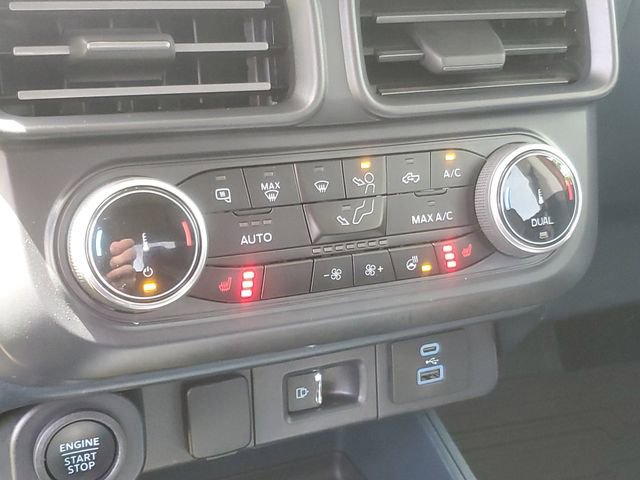 Certified 2024 Ford Maverick Lariat w/ Black Appearance Package FWD image 19