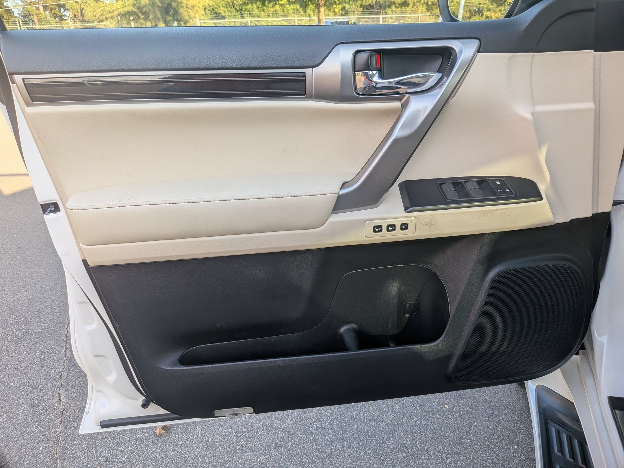 Used 2023 Lexus GX 460 Premium w/ Premium Package AWD/4WD image 13