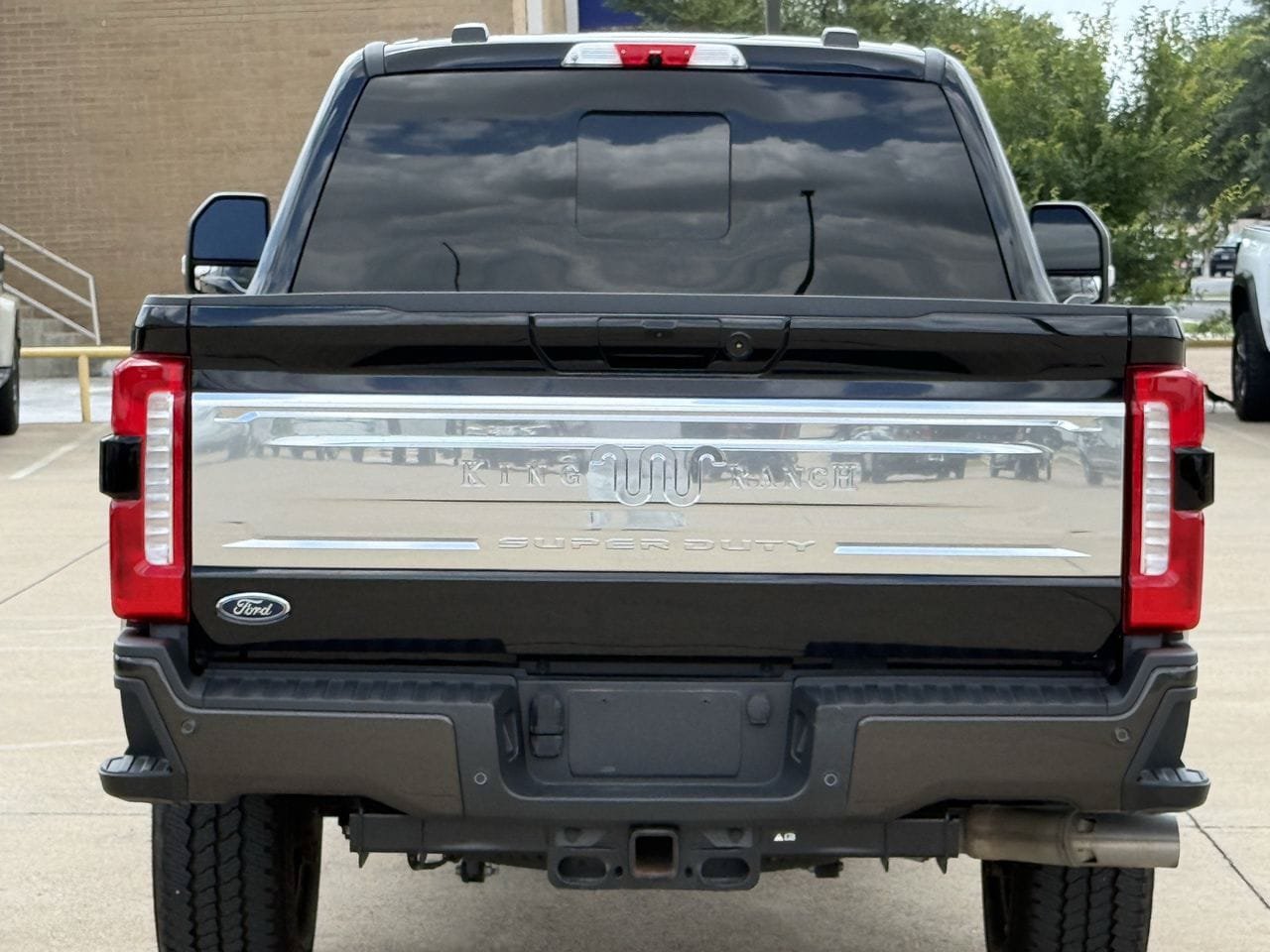 Certified 2025 Ford F250 King Ranch w/ FX4 Off-Road Package AWD/4WD image 6