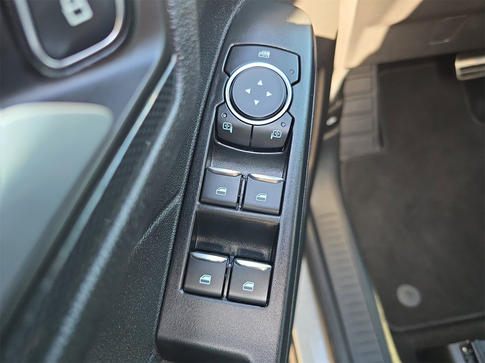 Certified 2024 Ford Escape ST-Line w/ Tech Pack #1 image 13