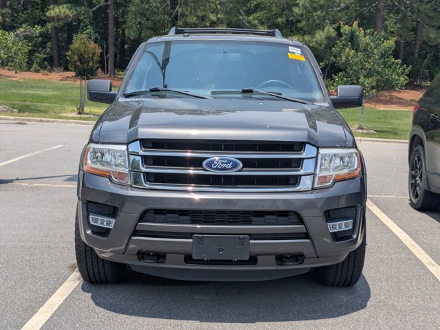 Certified 2017 Ford Expedition XLT w/ Equipment Group 202A AWD/4WD image 2