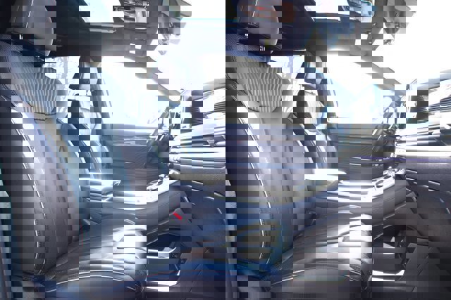 Used 2023 Hyundai Palisade Calligraphy image 11