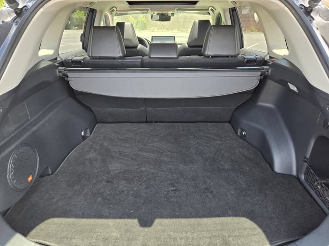 Used 2020 Toyota RAV4 Limited AWD/4WD image 17