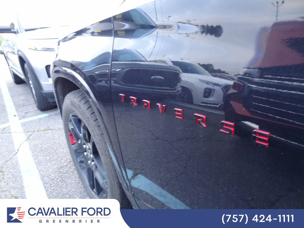 Used 2023 Chevrolet Traverse Premier w/ Redline Edition AWD/4WD image 13