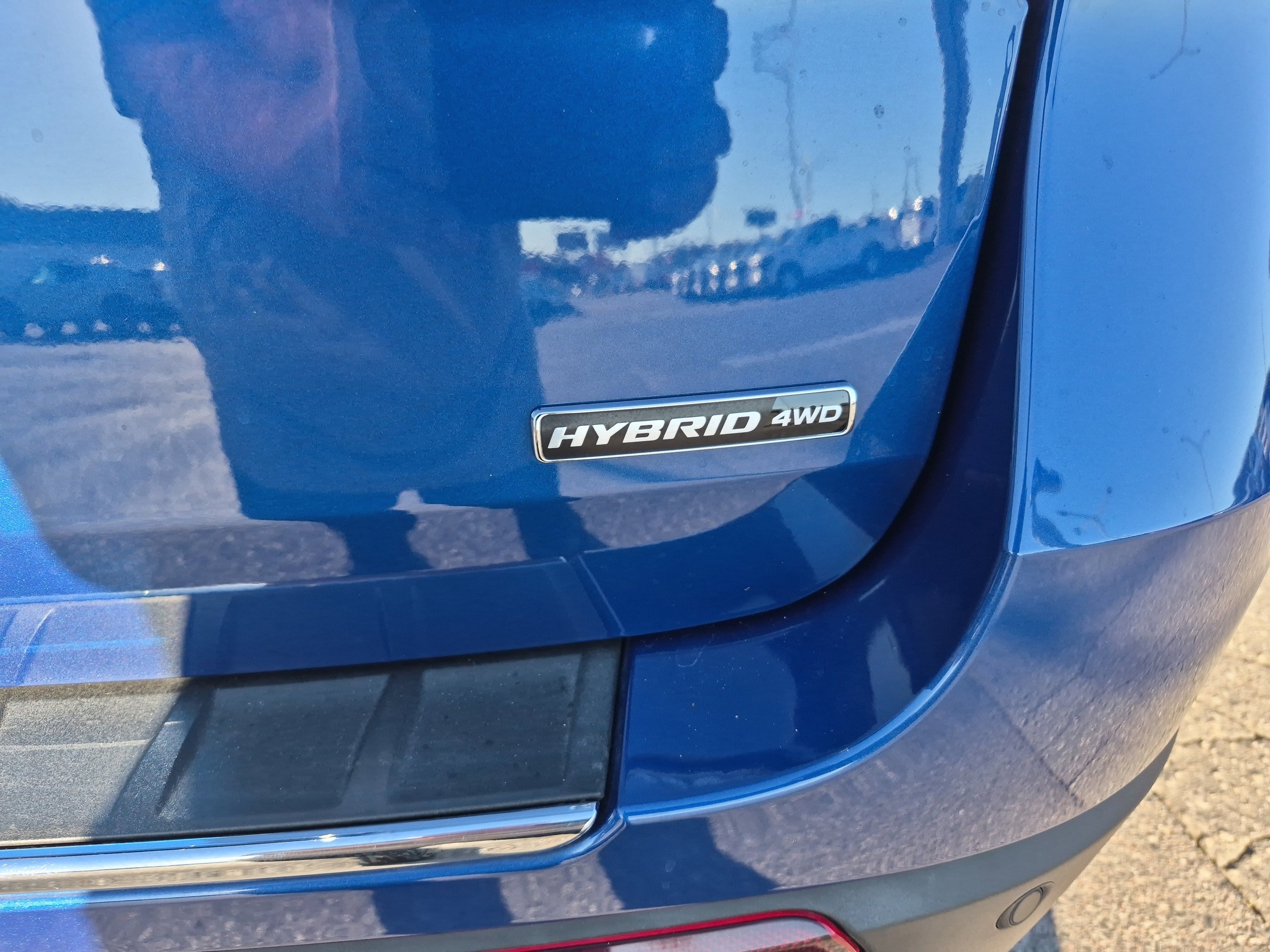 Certified 2023 Ford Explorer Limited w/ Hybrid Equipment Group 310A image 7