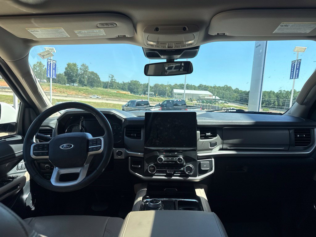 Certified 2022 Ford Expedition XLT RWD image 12