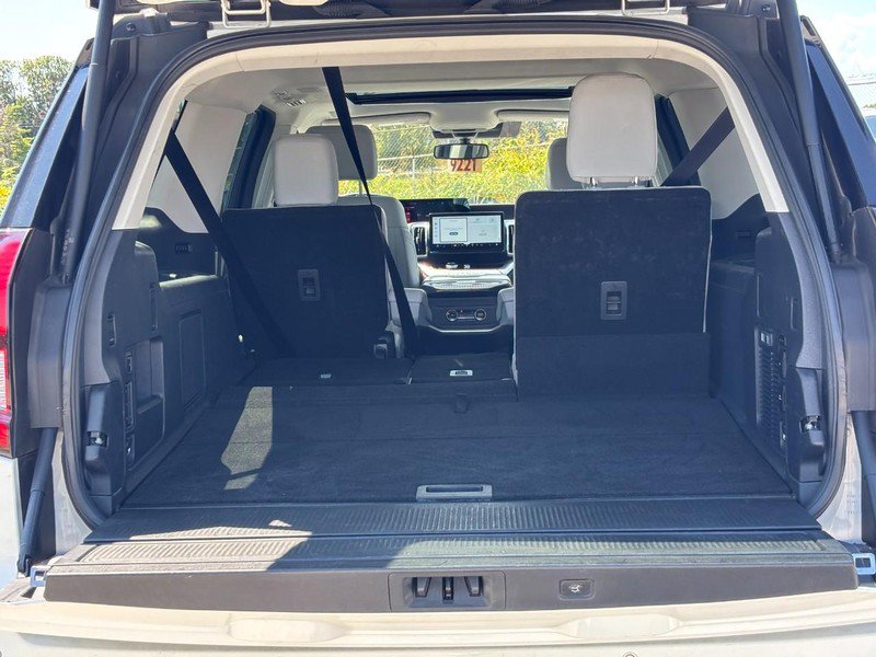 Certified 2025 Ford Expedition Max Platinum w/ Driver's Package AWD/4WD image 11