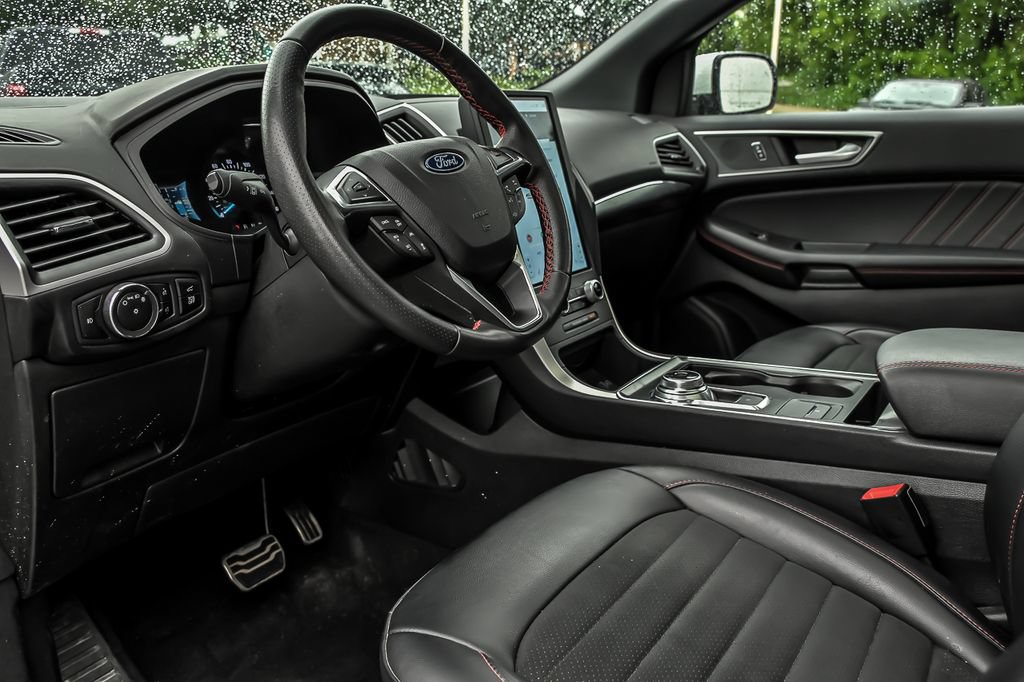 Certified 2023 Ford Edge ST-Line AWD/4WD image 4