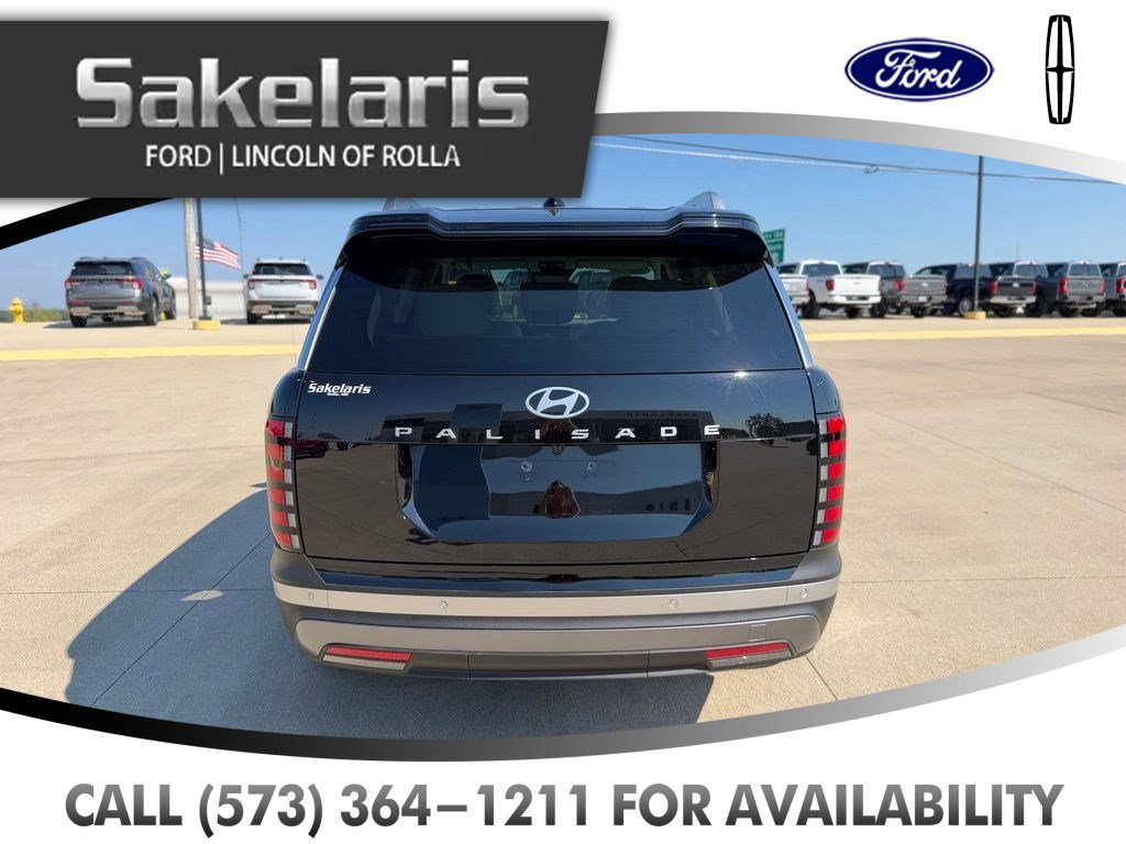 Used 2026 Hyundai Palisade SEL FWD image 6