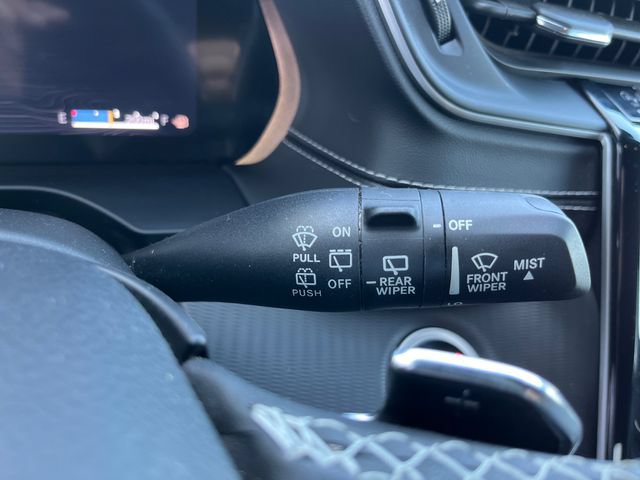Used 2024 Jeep Grand Cherokee Altitude AWD/4WD image 30