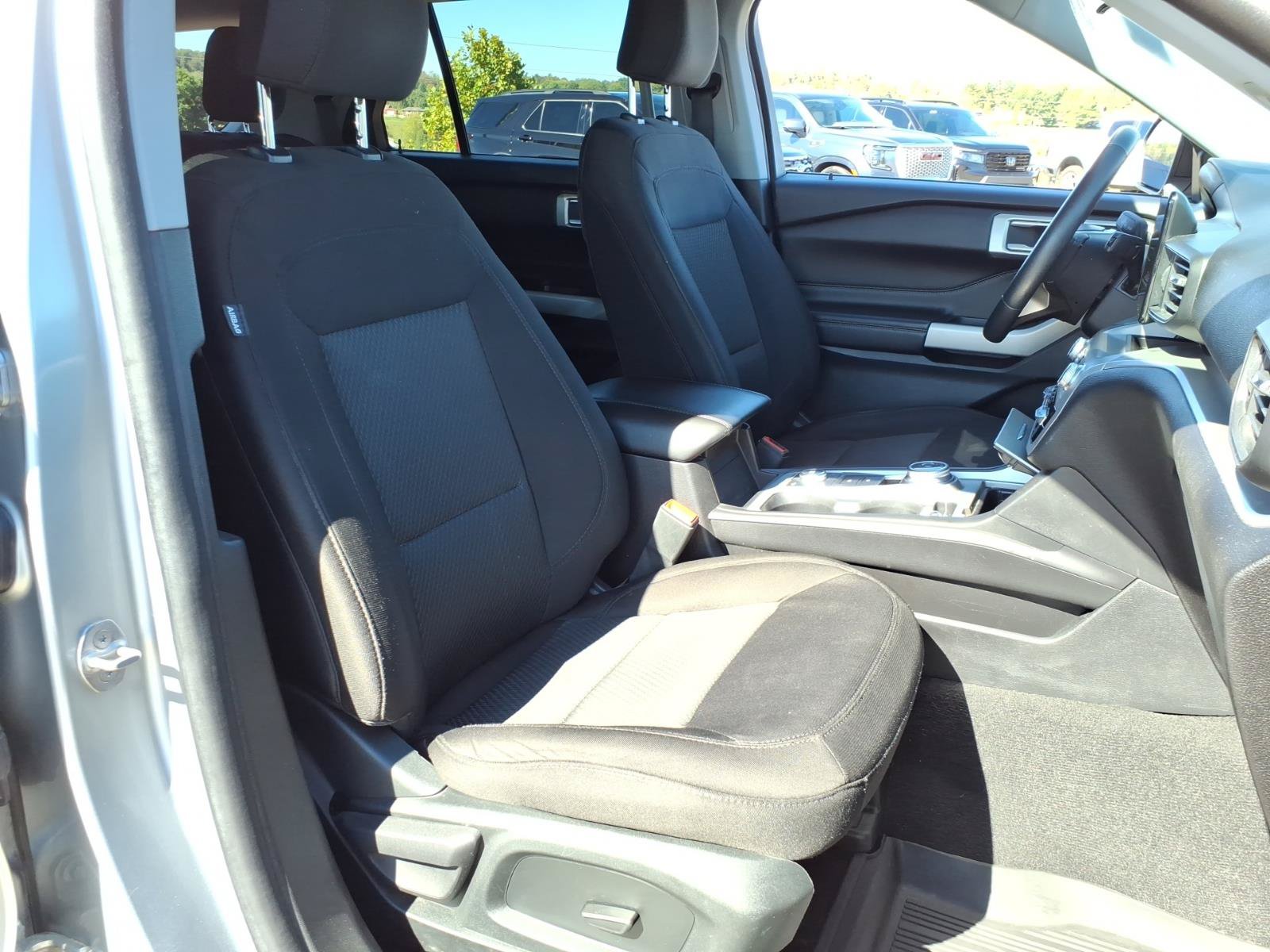 Certified 2023 Ford Explorer XLT AWD/4WD image 8