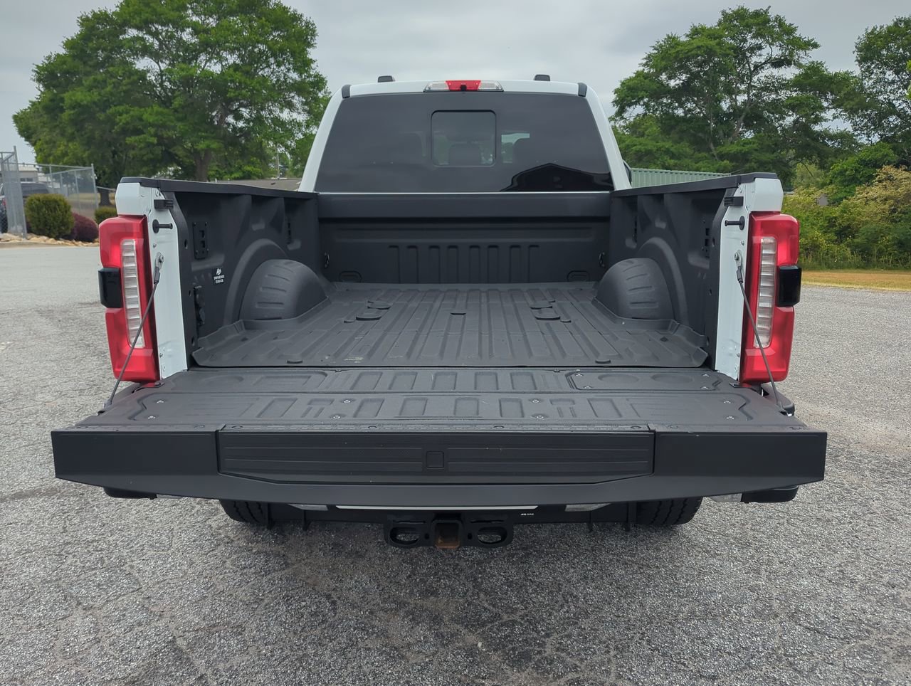 Certified 2024 Ford F250 Lariat w/ Lariat Ultimate Package AWD/4WD image 11
