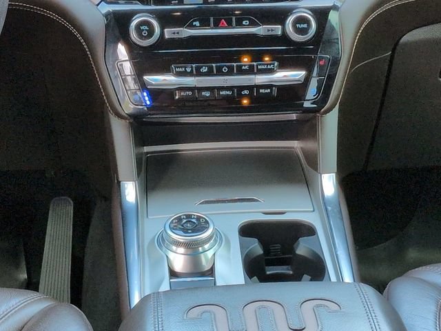 Certified 2022 Ford Explorer King Ranch w/ Technology Package RWD image 19
