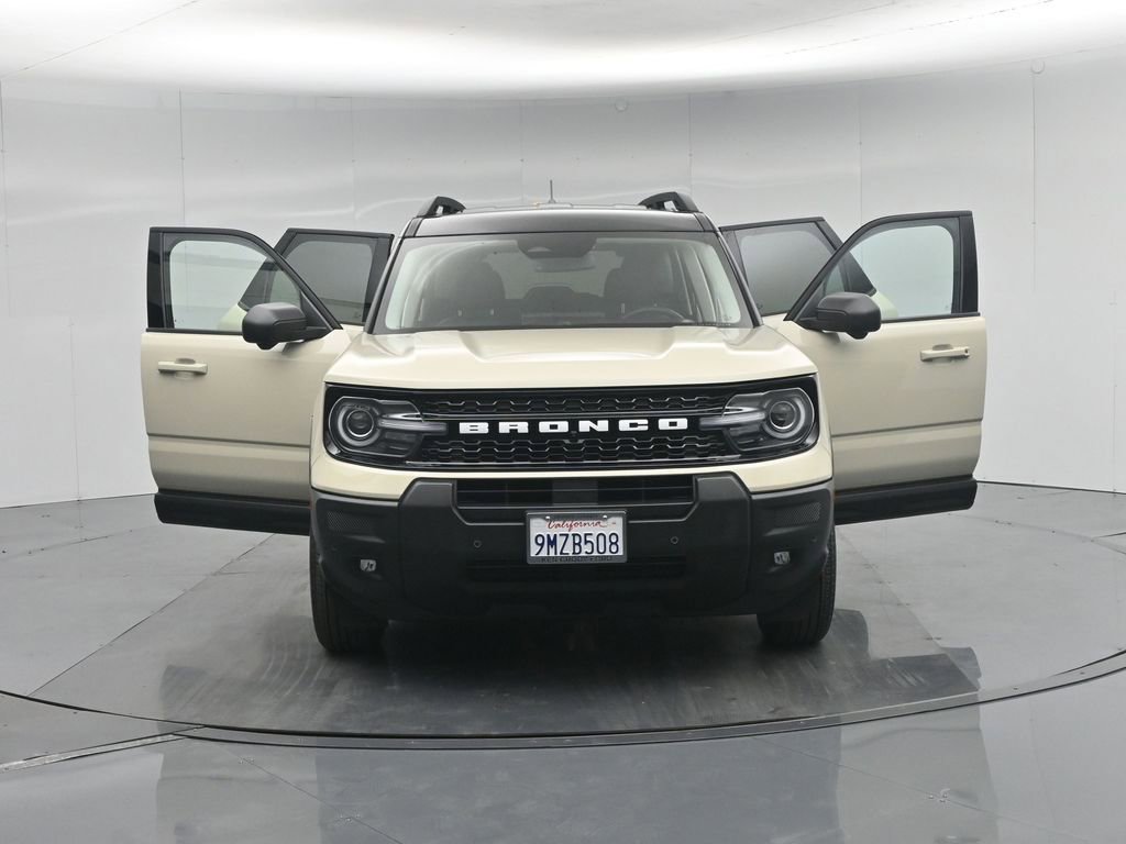Certified 2025 Ford Bronco Sport Outer Banks w/ Outer Banks Tech Package+ AWD/4WD image 33