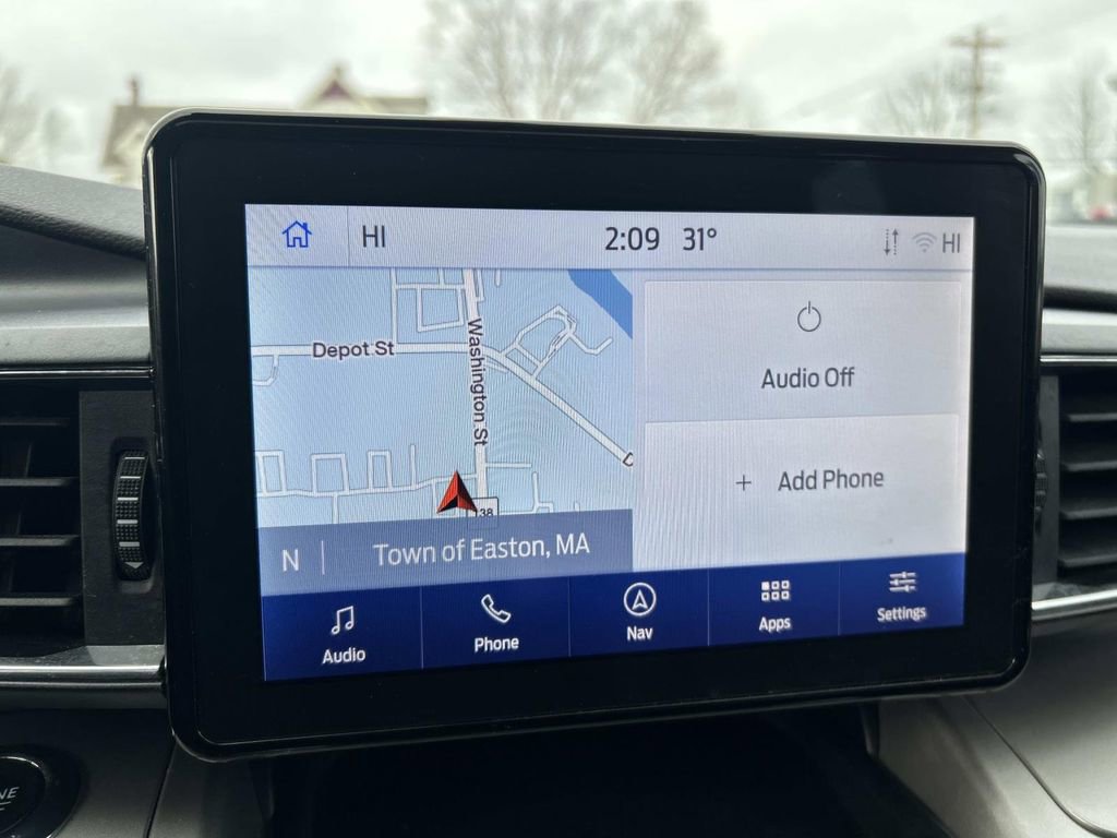 Certified 2022 Ford Explorer XLT w/ Equipment Group 202A image 29