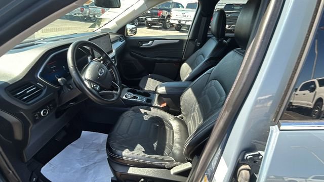 Certified 2023 Ford Escape SE w/ PHEV Premium Package FWD image 17
