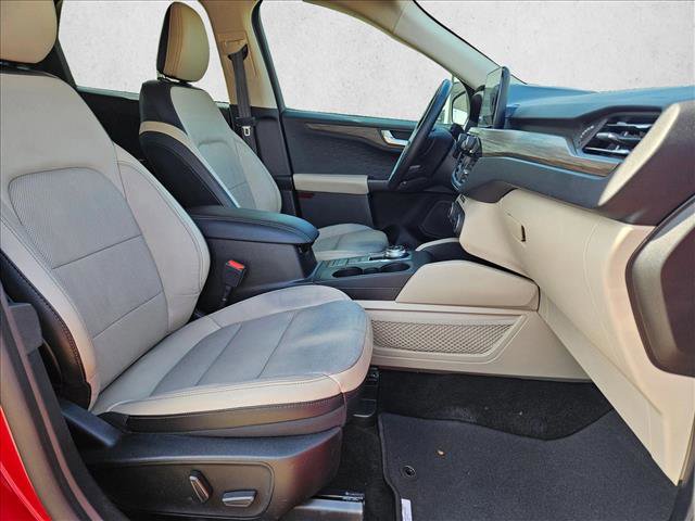 Certified 2020 Ford Escape Titanium image 22