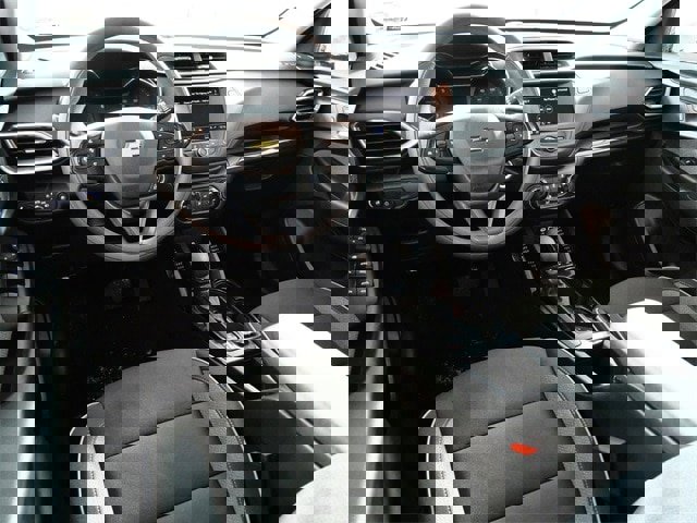 Used 2023 Chevrolet TrailBlazer LT image 4