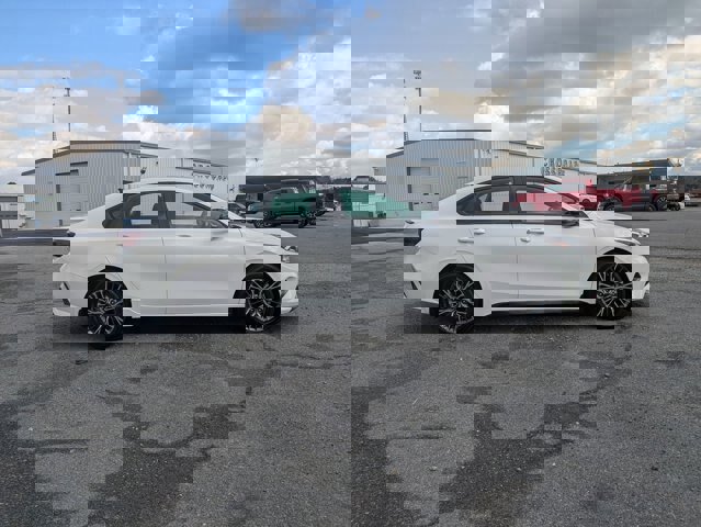 Used 2024 Kia Forte GT-Line w/ GT-Line Premium Package image 3