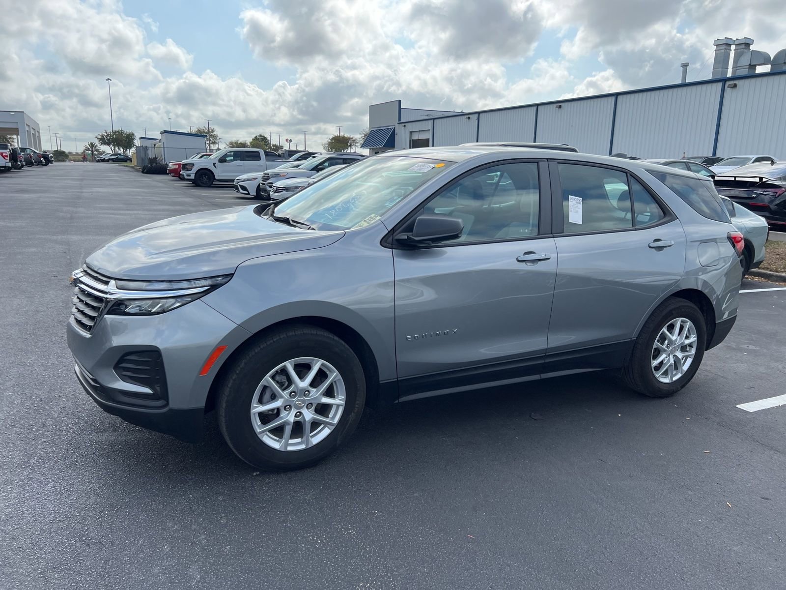 Used 2024 Chevrolet Equinox LS image 12