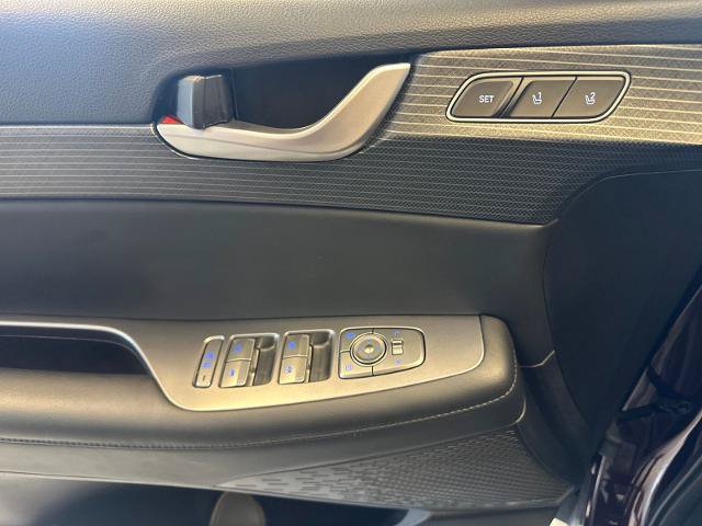 Used 2023 Hyundai Palisade Limited AWD/4WD image 19