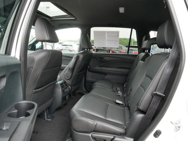 Used 2023 Honda Passport EX-L image 16