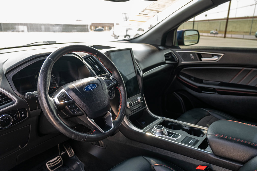 Certified 2024 Ford Edge ST-Line AWD/4WD image 14
