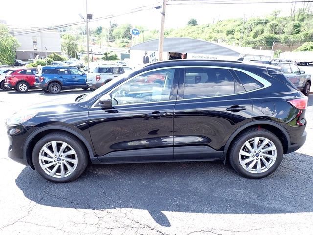 Certified 2022 Ford Escape Titanium w/ Titanium Elite Package AWD/4WD image 2