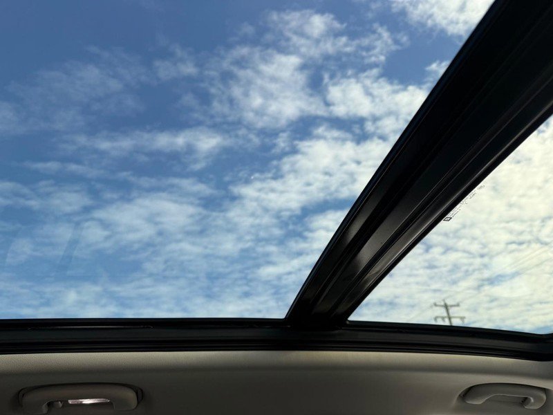 Used 2020 Buick Envision Essence w/ Experience Buick Package image 15