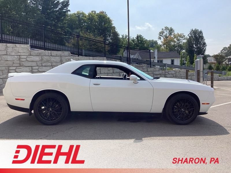 Used 2019 Dodge Challenger SXT w/ Plus Package AWD/4WD image 9