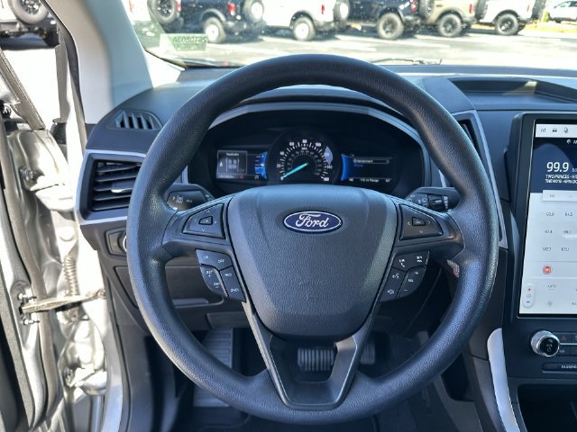 Certified 2024 Ford Edge SE w/ Black Appearance Package AWD/4WD image 15