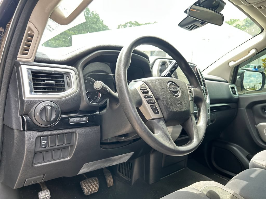 Used 2020 Nissan Titan SV w/ Accessory Utility Package RWD image 11
