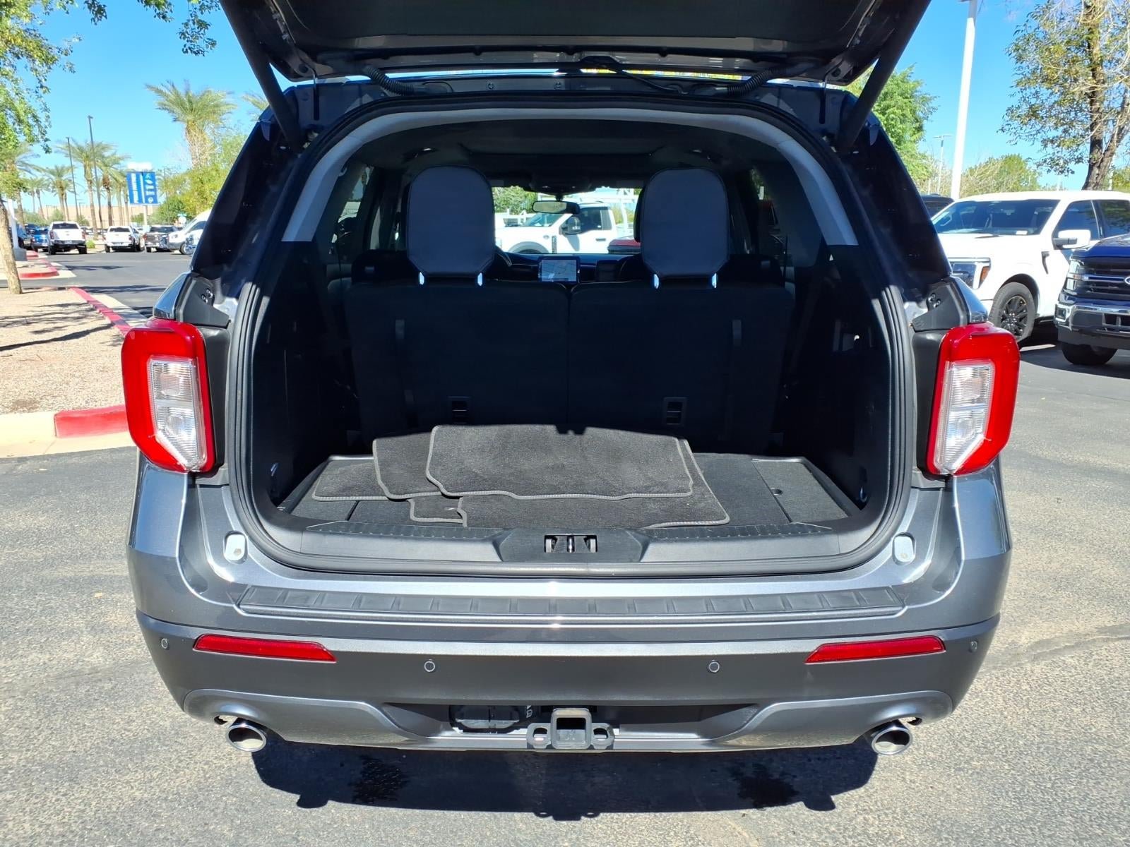 Certified 2023 Ford Explorer XLT w/ Equipment Group 202A AWD/4WD image 17