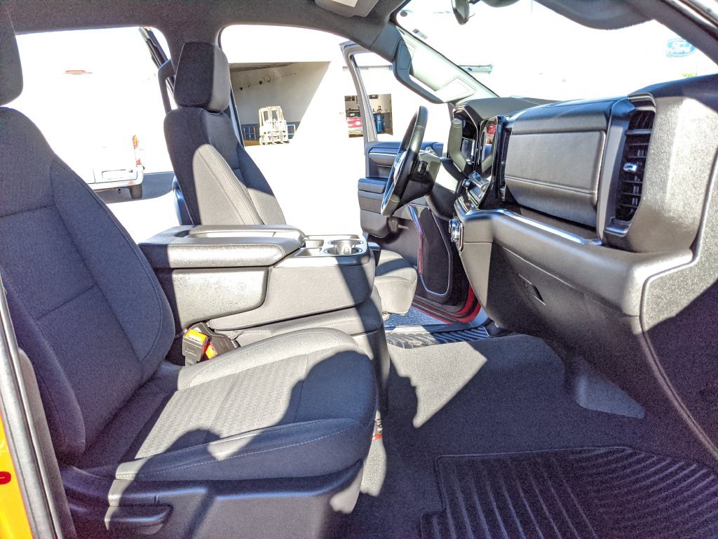 Used 2023 GMC Sierra 1500 SLE AWD/4WD image 18