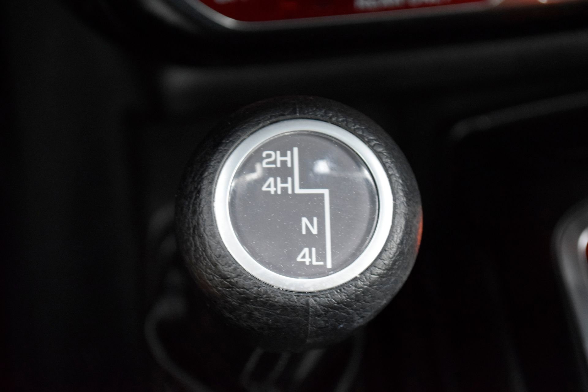 Used 2025 Jeep Gladiator Mojave w/ Convenience Group AWD/4WD image 16