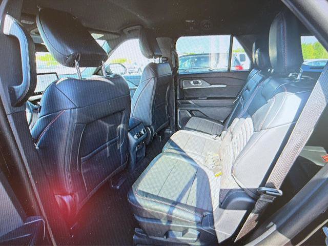 Certified 2025 Ford Explorer ST-Line w/ ST-Line Street Pack AWD/4WD image 9