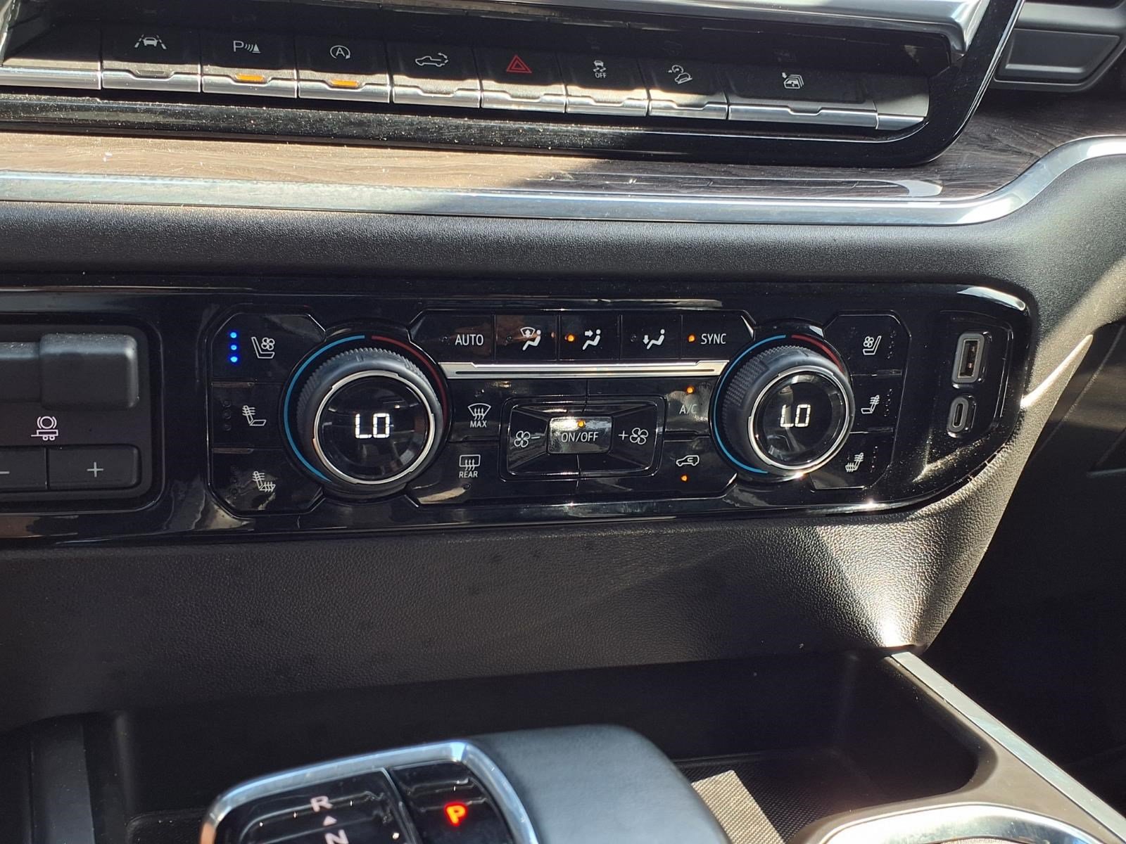 Used 2023 Chevrolet Silverado 1500 LTZ w/ Technology Package AWD/4WD image 18
