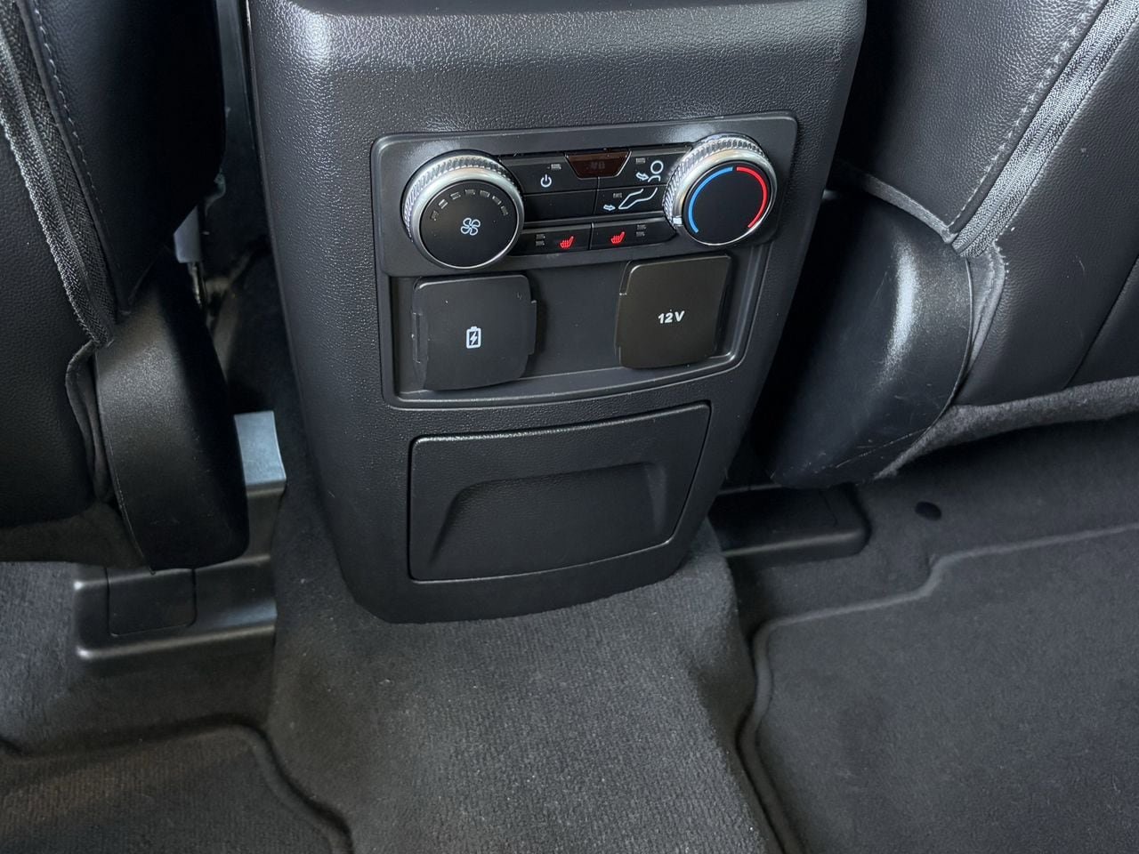Certified 2022 Ford Explorer Limited RWD image 23