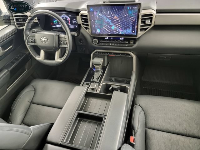 Used 2025 Toyota Tundra Limited AWD/4WD image 32