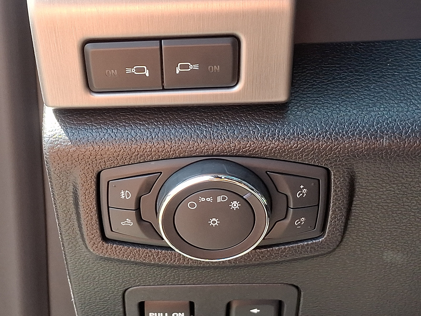 Certified 2018 Ford F150 Platinum AWD/4WD image 28