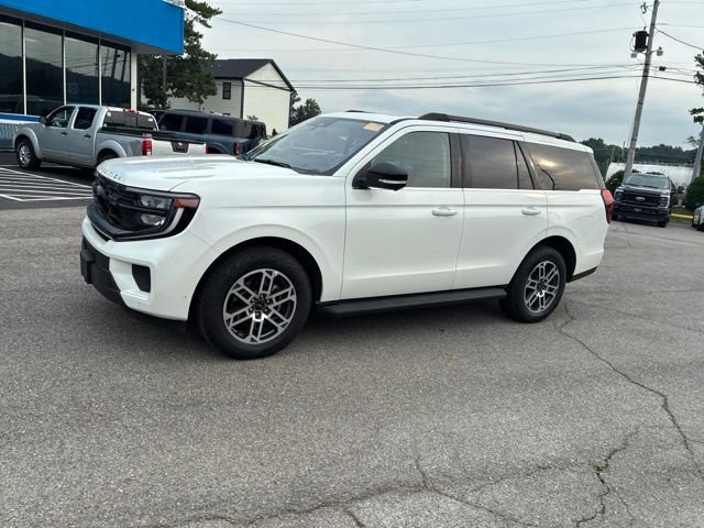 Certified 2025 Ford Expedition Active AWD/4WD image 13